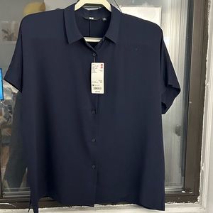 NWT Uniqlo Rayon Short-Sleeve Blouse